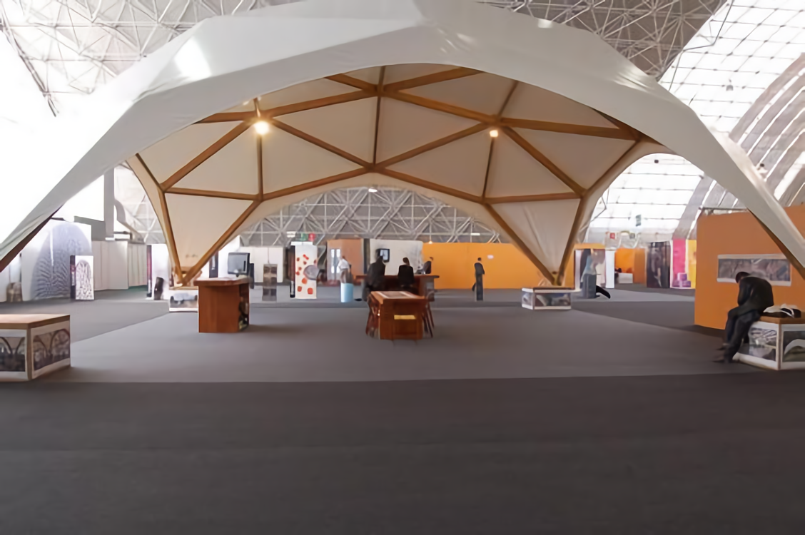 Model kanopi membrane dome modern untuk rumah dan bangunan komersial