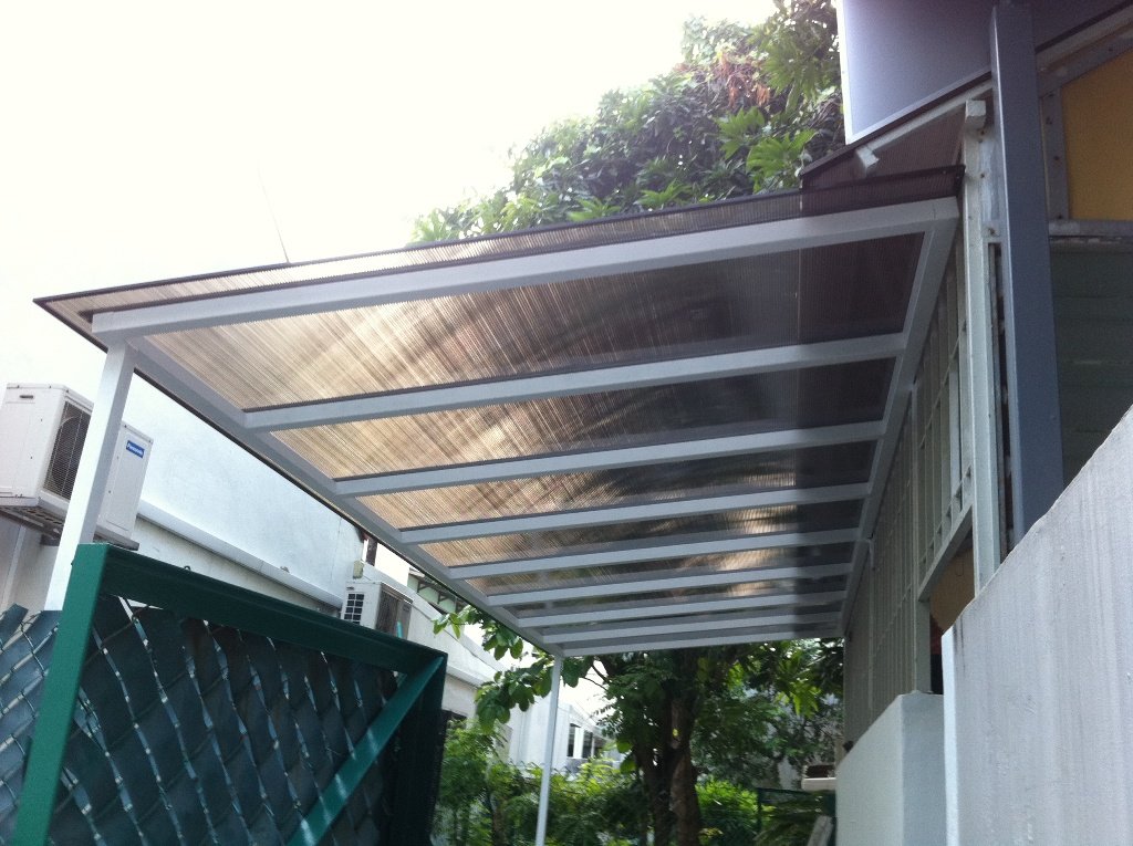 kanopi polycarbonate ringan dan tahan lama