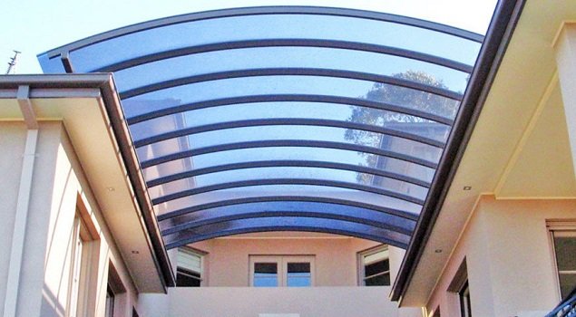 pemasangan kanopi polycarbonate rapi dan kokoh